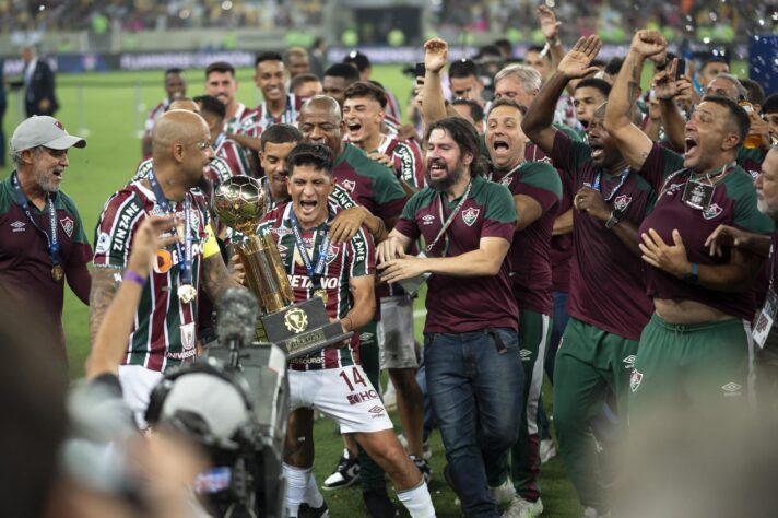 E pra fechar, ele vingou a torcida do Flu, ganhando da LDU na Recopa (Foto: Jorge Rodrigues/Agif/Gazeta Press)