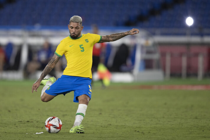 Douglas Luiz é avaliado em 70 milhões de euros (créditos: Lucas Figueiredo/CBF)