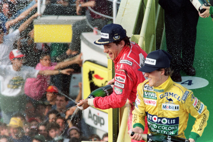 Senna e Michael Schumacher comemorando o pódio no GP da Itália (Monza), em 1992