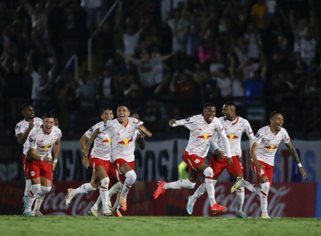 11. Bragantino - 55 pontos