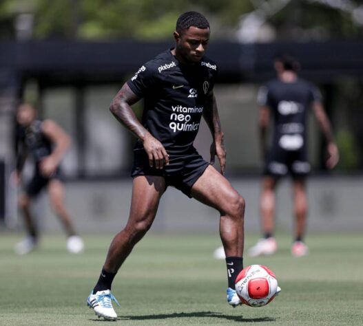 CORINTHIANS: Palacios (lateral-esquerdo/24 anos)