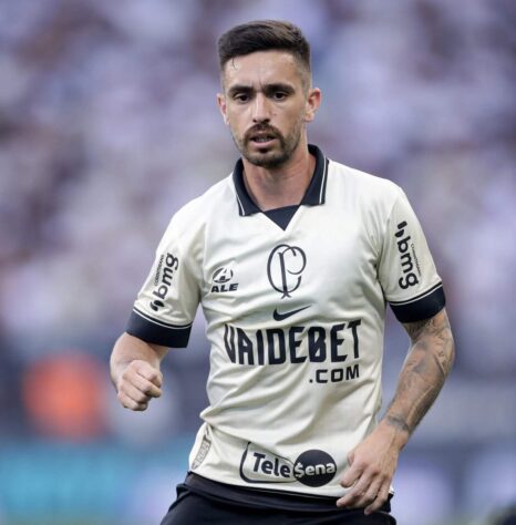 CORINTHIANS: Coronado (meio-campista/31 anos)