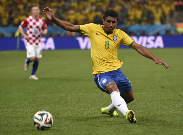 Paulinho - Volante do Corinthians (Foto: AFP PHOTO / ODD ANDERSEN)