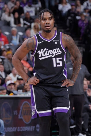 Davion Mitchell tem 1,83 e atua pelo Sacramento Kings