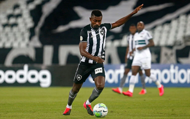 Kalou no Botafogo (acervo: Lance)