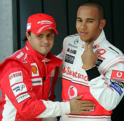 Felipe Massa oficializou, nesta segunda-feira (11), o processo contra a FIA, a FOM e Bernie Eccleston. Lesado com decisões polêmicas do campeonato de 2008, o brasileiro quer ser reconhecido como o campeão do mundial de Fórmula 1 daquela temporada. Relembre a seguir 10 das maiores polêmicas da história da categoria!