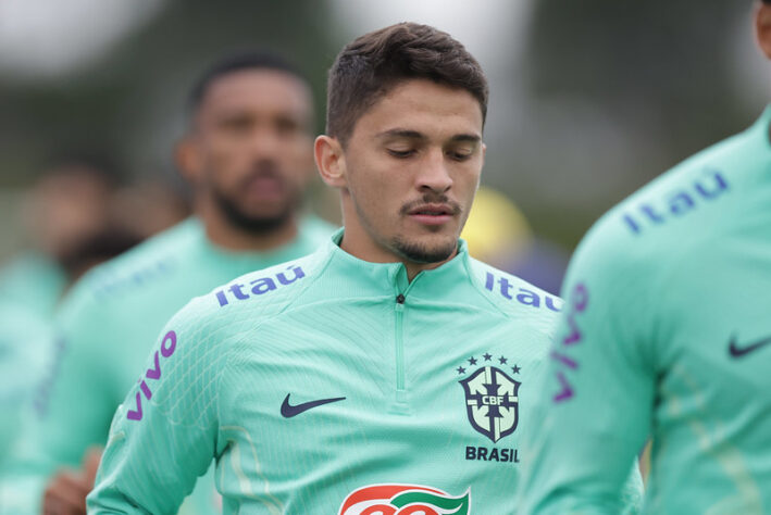 Pablo Maia - SOBE - Mesmo com pouco tempo em campo contra a Inglaterra, deixou boa impressão em Wembley