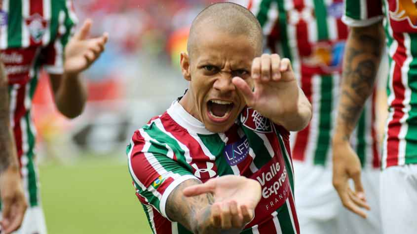 Marcos Jr. passou pela base do Fluminense, e hoje joga no futebol japônes. Porém, ficou conhecido por comemorar em campo com o Kamehameha, além de se paracer o personagem Kuririn.