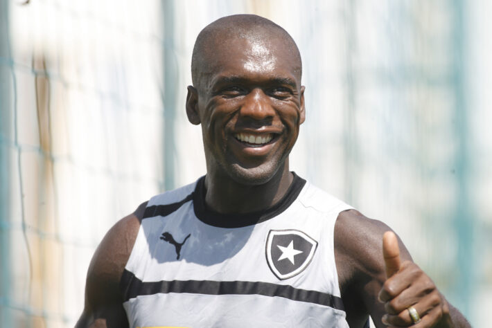 Seedorf no Botafogo (acervo: Lance)