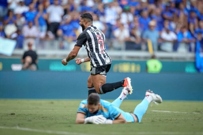 A final do Campeonato Mineiro entre Cruzeiro e Atlético-MG, disputada no Mineirão, é - até o momento - a partida com maior público do futebol brasileiro em 2024. Confira o top 10!