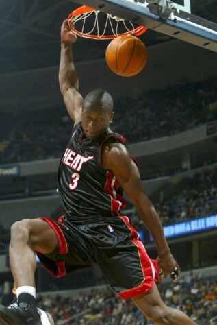 Dwyane Wade - Nome da geração mais próxima, teve uma passagem marcante pelo Miami Heat ajudando a levar o time para os playoffs. Mas a votação para MVP contava com nomes de peso como LeBron James e Kobe Bryant, que ficaram à sua frente na Temporada 2008/2009, auge de Wade.