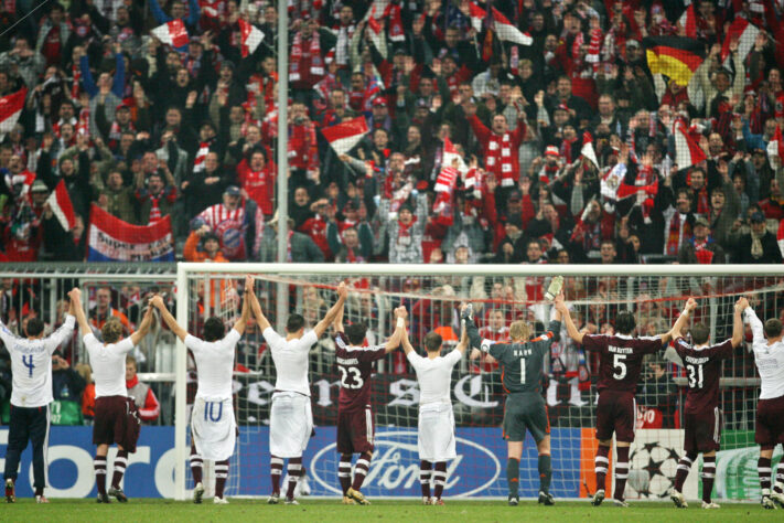 Bayern 2 x 1 Real - Volta Oitavas 2006/07 - Lúcio marcou o segundo gol dos Bávaros que classificaram para as quartas.