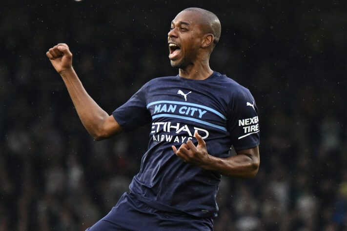 4° - Fernandinho: A lenda do Manchester City de Guardiola atuou em 103 partidas na competição, além do time da Inglaterra, Fernandinho também jogou pelo Shakhtar Donetsk.