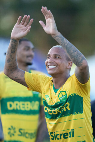 Cuiabá - Deyverson com 18 gols