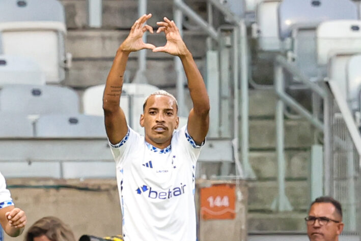 Apesar de ter marcado apenas um gol até aqui, Matheus Pereira vem sendo o maestro do Cruzeiro e dono do setor ofensivo