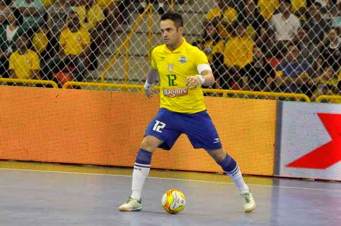 Falcão - Modalidade: Futsal - Motivo para nunca ter ido para as Olimpíadas: o rei do futsal nunca participou do evento, pois sua modalidade nunca foi olímpica.