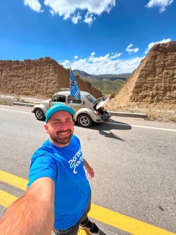 Um Fusca e uma paixão pelo Grêmio. Isso foi o que Guilherme Martin precisou para montar o projeto 'Até de Fusca nós iremos'. O nome, que por sua vez, faz alusão ao verso do hino do clube 'até a pé nós iremos'. Veja algumas fotos do carro!