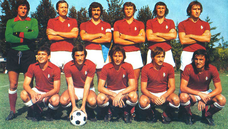 7 títulos (três clubes) - Torino (1927–28, 1942–43, 1945–46, 1946–47,1947–48, 1948–49 e 1975–76) (foto), Bologna (1924–25, 1928–29,1935–36, 1936–37, 1938–39, 1940–41 e 1963–64) e Pro Vercelli (1908, 1909, 1910–11, 1911–12, 1912–13, 1920–21 e 1921–22)