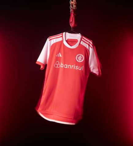 6 - Internacional (Adidas) - R$ 349,99