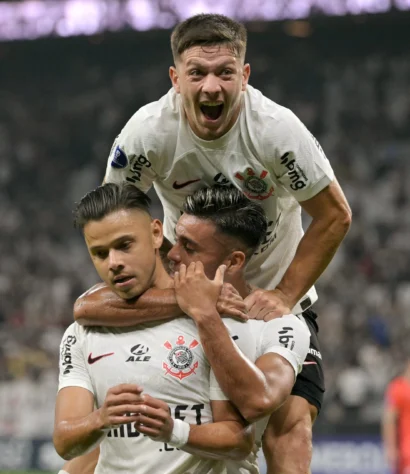 17º colocado - Corinthians (21º colocado no último Power): 1 vitória, 1 empate e 3 derrotas 