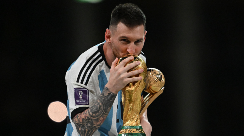 Rua Lionel Andrés Messi, Uriburu (ARG) - Após a Copa do Mundo de 2022, o Conselho Municipal de Uriburu, na Argentina, aprovou uma medida para rebatizar uma rua em homenagem ao craque argentino. Em dezembro de 2022, a Rua Bartolomé Mitre passou a se chamar oficialmemnte Rua Lionel Andrés Messi.