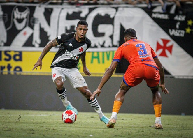 Outro que chegou sem custos, David chegou ao Vasco por empréstimo do Internacional. No entanto o jogador tem uma obrigação de compra de R$ 23 milhões caso cumpra as cláusulas estabelecidas em contrato (Foto: Matheus Lima/Vasco).