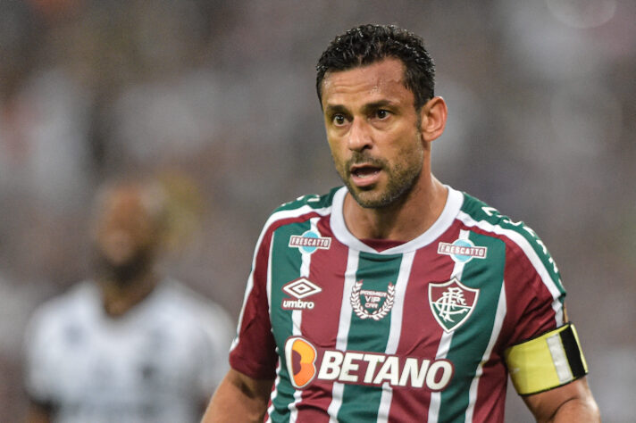 O atacante Fred se aposentou dos gramados em julho de 2022, aos 38 anos. A sua última partida foi na vitória do Fluminense, por 2 a 1, contra o Ceará.