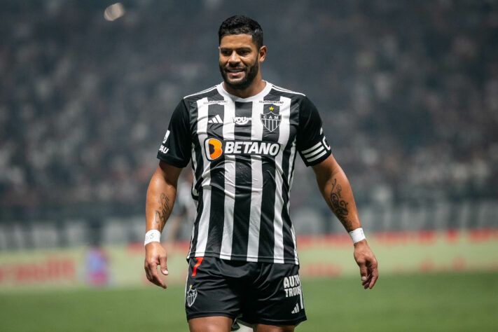 O atacante Hulk, de 37 anos, está no Atlético-MG e tem contrato até o fim de 2026.