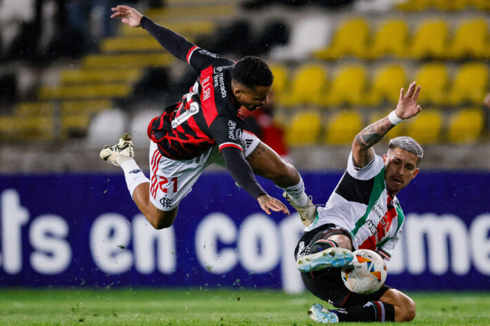 Flamengo foi derrotado pelo Palestino por 1 a 0 em partida válida pela Copa Libertadores. E lógico, a zebra rendeu vários memes. Confira!