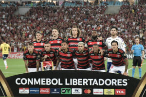 São Paulo quebra recorde, e Flamengo lidera: ranking dos maiores públicos de brasileiros na Libertadores