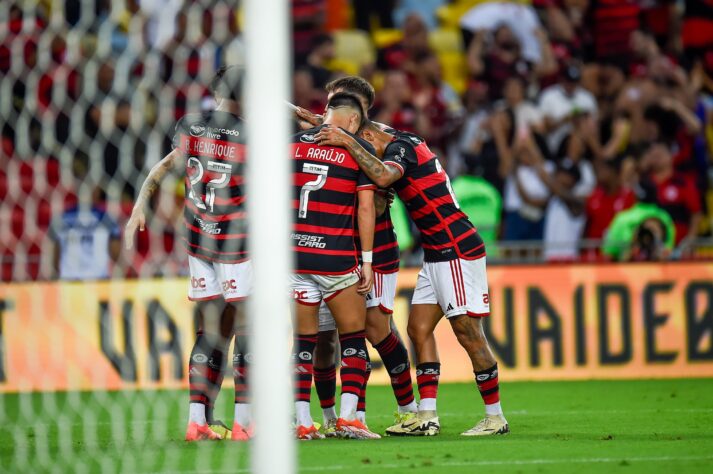 Odd/Percentual de título do Flamengo: 3,00 (Lance!Betting)/33,3%. Odd/Percentual de rebaixamento do Flamengo: 200,00 (Lance!Betting)/0,5%