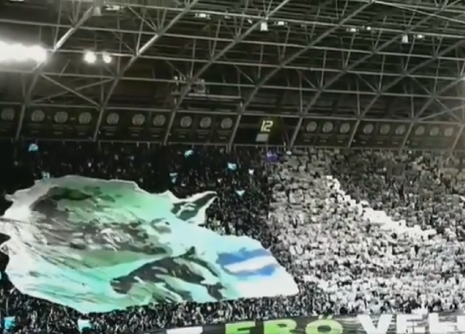 Em um duelo contra o Újpest, da Hungria, os torcedores do Ferencváros fizeram um mosaico com o Mestre Yoda estampado. A festa contou ainda com a imagem da Estrela da Morte, sabres de luz e uma faixa escrita: "A força está conosco".