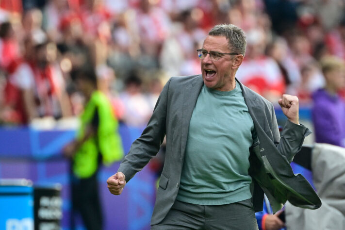 TÉC: Ralf Rangnick (Áustria)