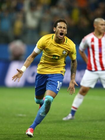 Neymar em 2014 - 19 participações em gol (15 gols e 4 assistências)