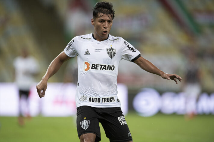 Na lateral: Junior Alonso, do Atlético-MG
