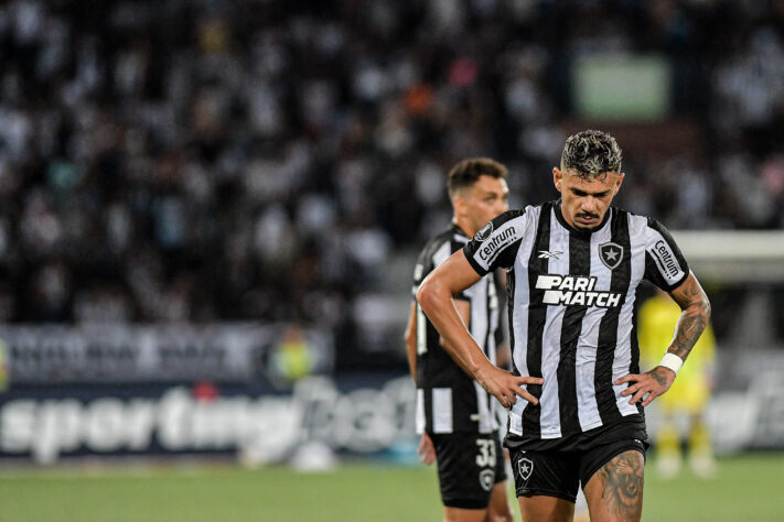 Caso o Botafogo vença, será apenas o segundo time da história da Libertadores a vencer o título saindo da fase preliminar, desde que ela foi implementada, em 2005. 