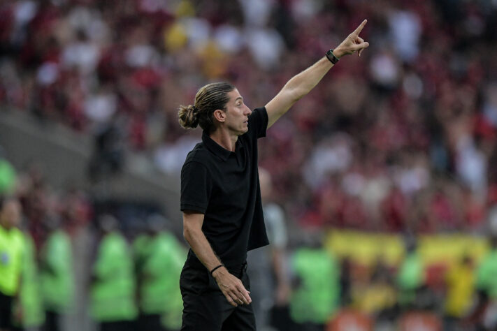Filipe Luís é o técnico do Flamengo com a menor média de gols sofridos nos últimos dez anos. Foram 24 partidas e 12 gols sofridos, a média é de 0,5 por partida; confira o ranking!