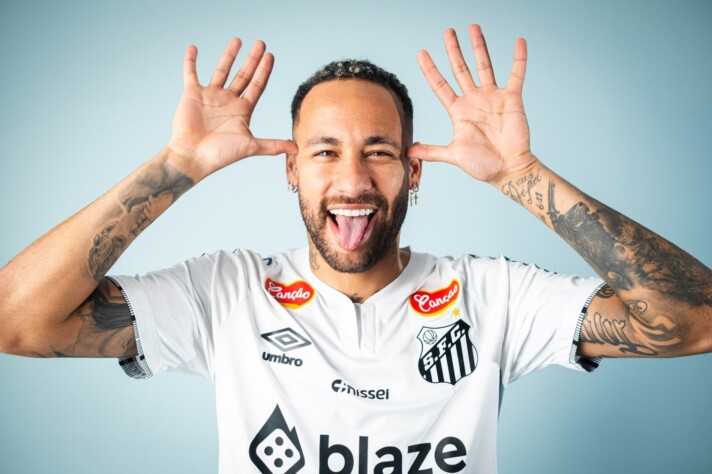 Neymar (BRA, Santos): 400 milhões de euros