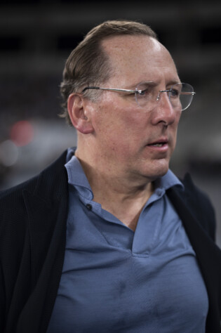 Textor comentou sobre a carta recebida pela Torcida Jovem: "Estou tentando mudar a cultura do Botafogo. A carta que recebi da Torcida Jovem é de uma cultura perdedora"