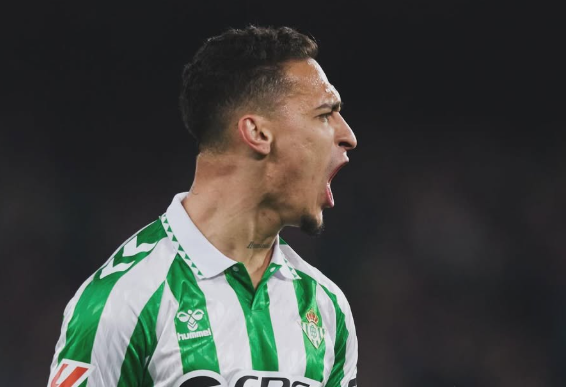Antony está em ótima fase do Real Betis, o jogador faz um ótimo início de trajetória no clube espanhol e em pouco tempo, se tornou um dos grandes destaques do time. O jogador entra na lista de jogadores que saíram do Manchester United e brilharam Confira nomes:
