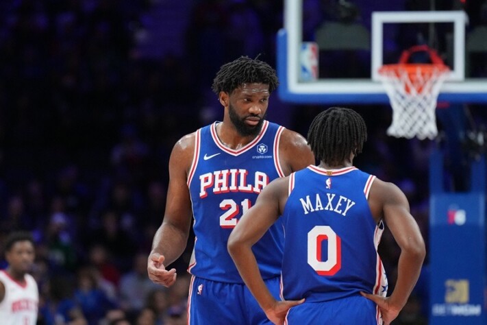 6️⃣ Joel Embiid (Philadelphia 76ers) – US$ 53.320.232 (R$ 307 milhões)