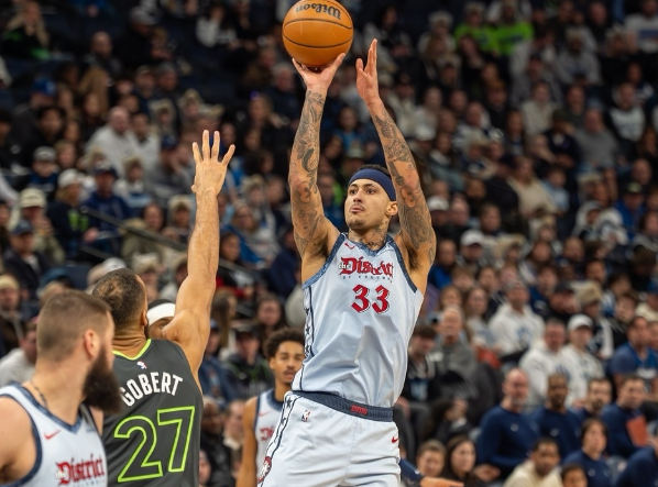 Kyle Kuzma para os Bucks