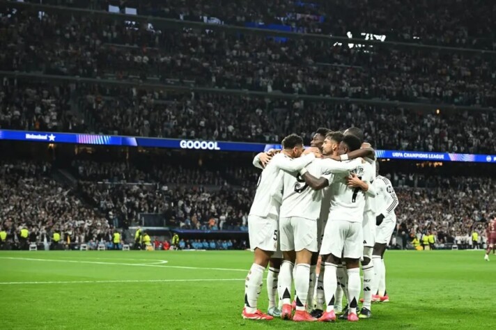 Real Madrid - 924 milhões de euros