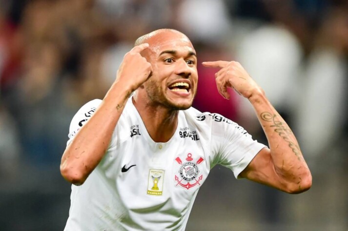 37 - Roger Rodrigues