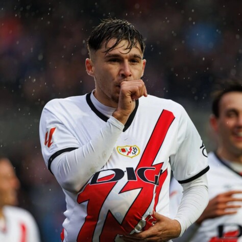 Rayo Vallencano - Andrei Ratiu (12 milhões ou cerca de R$74 milhões)