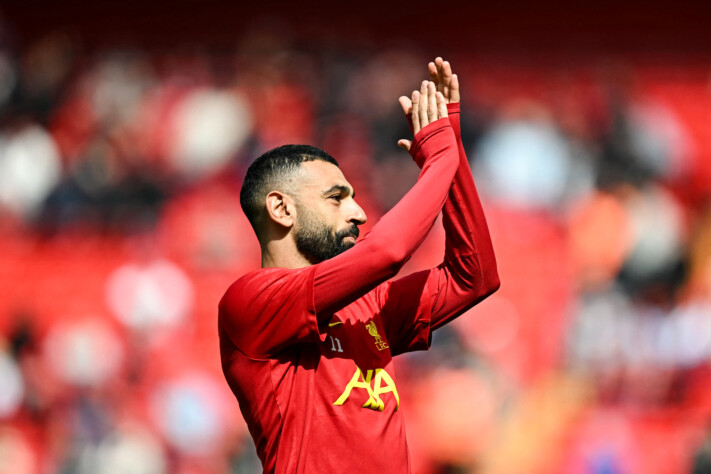 De contrato renovado, Salah quebrou o recorde de participações em gol em uma edição de Premier League com 20 clubes. Com a assistência no jogo entre Liverpool e West Ham, o egípcio chegou a 45 gols e assistências somados. No retrospecto geral da liga, ele é o terceiro melhor contribuinte; veja top-5 ➡️  