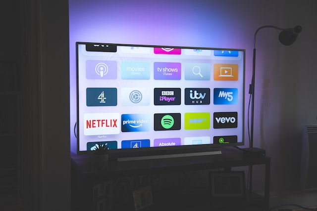 Conheça os melhores aplicativos para Smart TV grátis