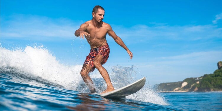 Piscinas de ondas artificiais no Brasil com inovação da Webber Wave Pools