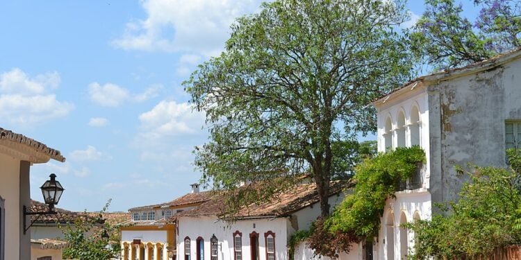 Essas cidades mineiras vão te conquistar do primeiro passeio ao último prato