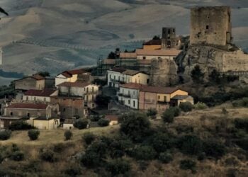 Essa cidade proibiu acidentes e doenças e o mundo está assistindo